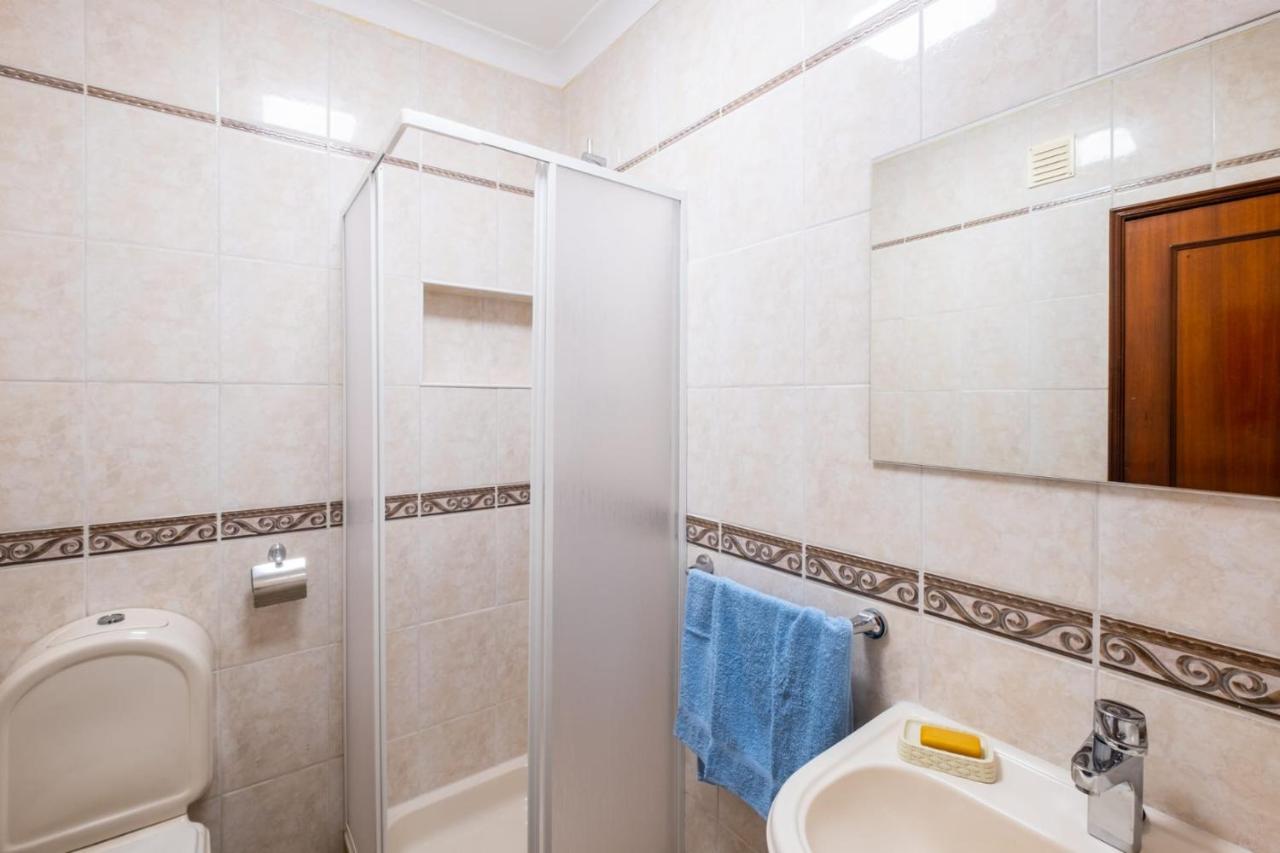 Villa Sequeira - Private Pool - Free Wifi - By Bedzy Albufeira Bagian luar foto
