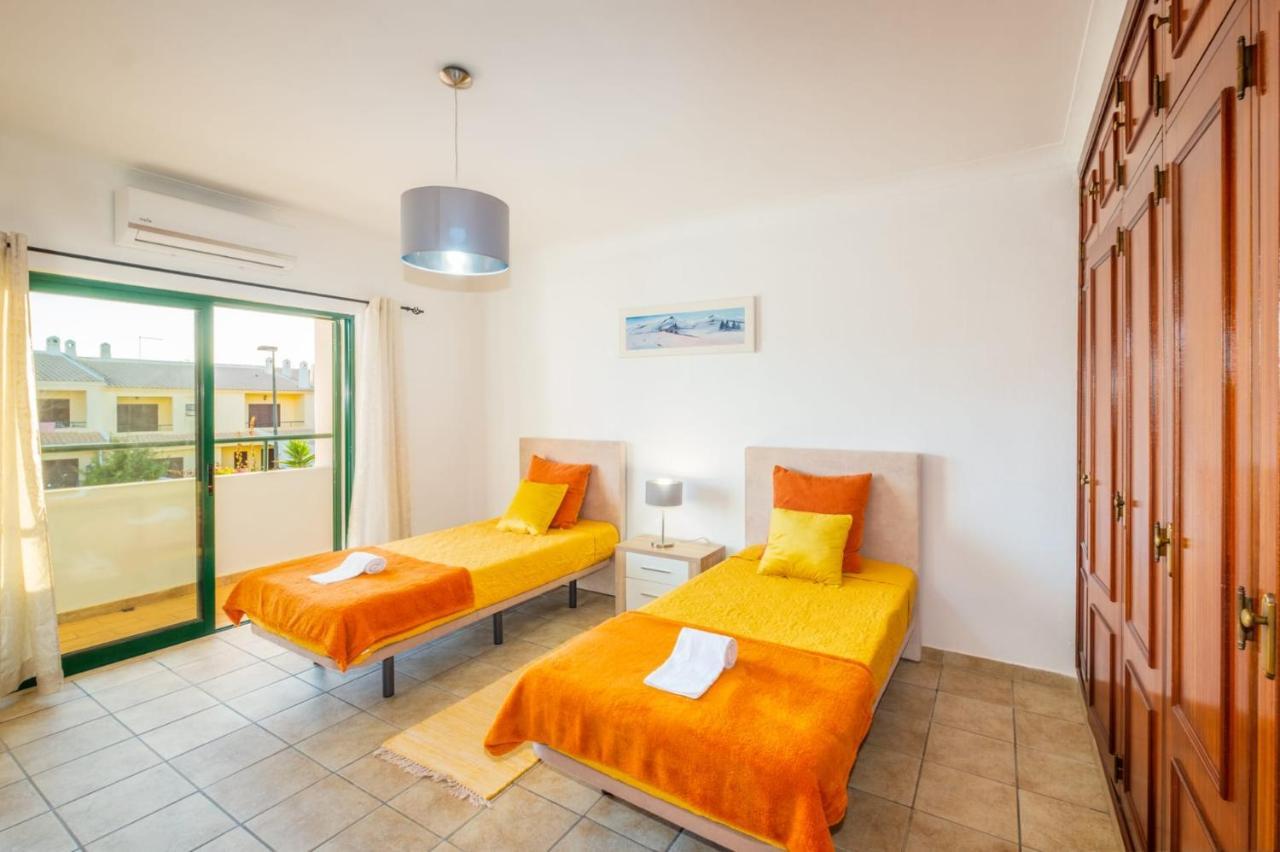 Villa Sequeira - Private Pool - Free Wifi - By Bedzy Albufeira Bagian luar foto