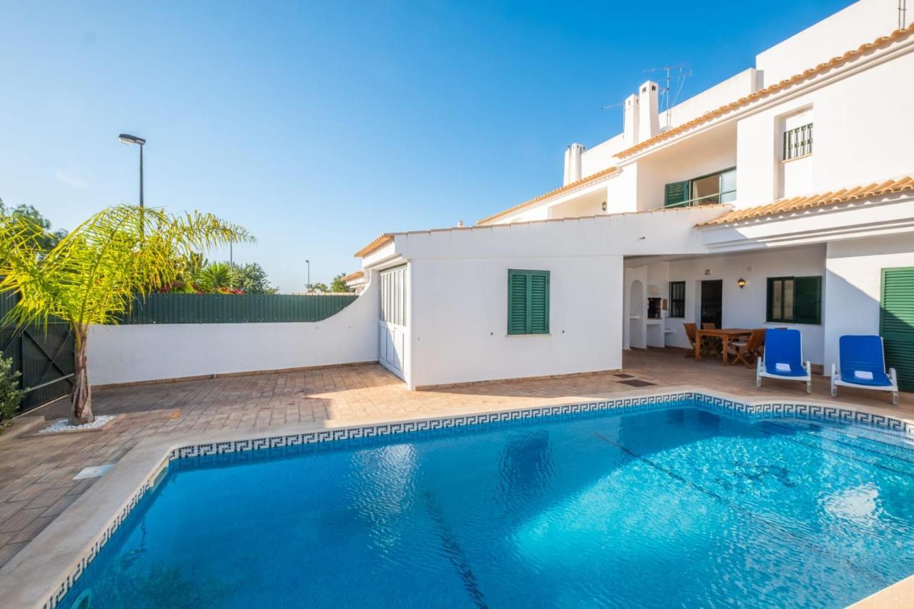 Villa Sequeira - Private Pool - Free Wifi - By Bedzy Albufeira Bagian luar foto