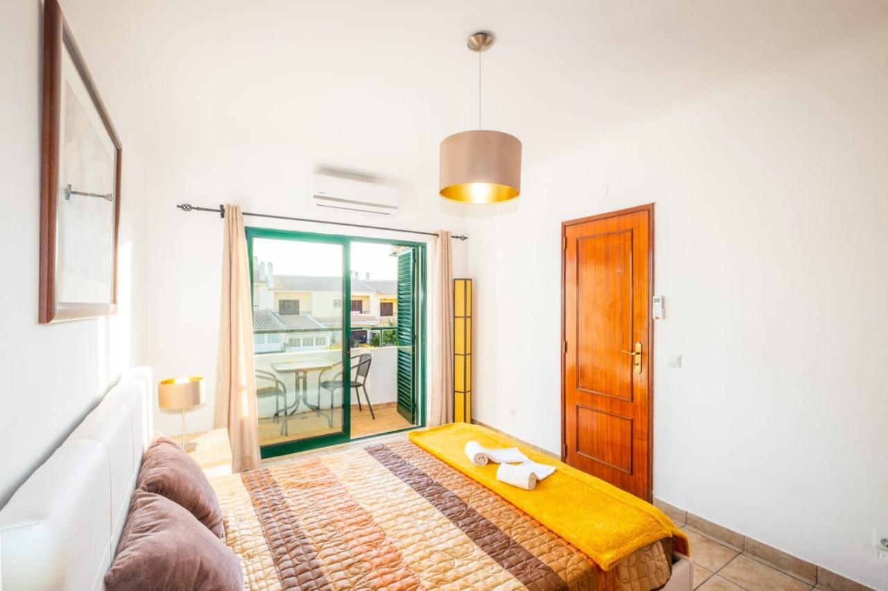 Villa Sequeira - Private Pool - Free Wifi - By Bedzy Albufeira Bagian luar foto