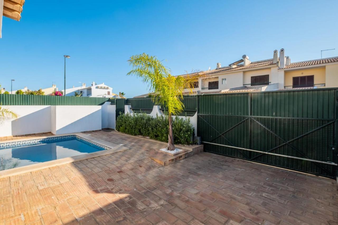 Villa Sequeira - Private Pool - Free Wifi - By Bedzy Albufeira Bagian luar foto